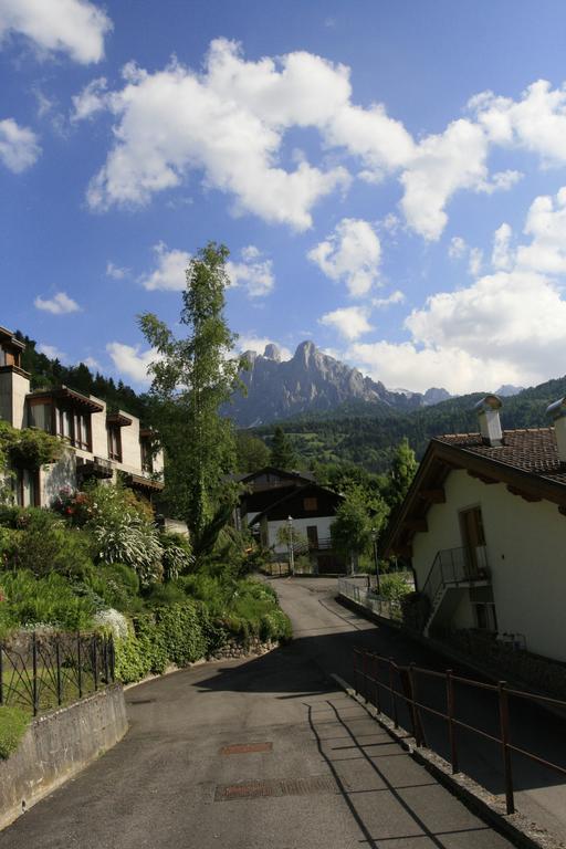 피에라디프리미에로 Minavill La Casa Sulle Dolomiti B&B 외부 사진